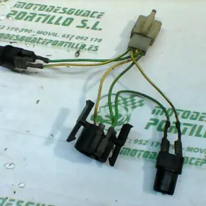 Foto de Instalación de piloto trasero Peugeot Ludix 50 referencia 116-18-13702