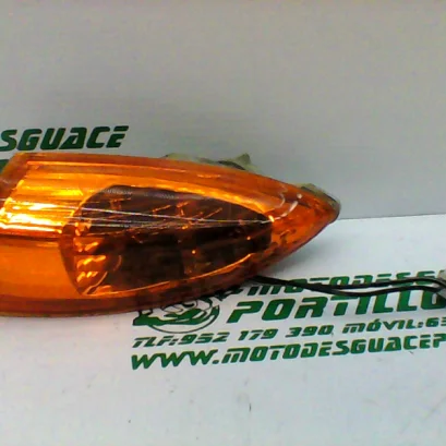 Foto de Intermitente trasero derecho Piaggio Fly 50 4T referencia 151-22-36028