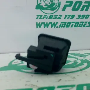 Foto de Interruptor de luz larga/corta Piaggio liberty 125 i 2023 referencia 60-26-49263 foto 1
