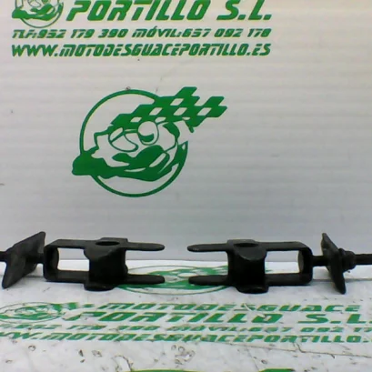Foto de Tensores de rueda trasera Suzuki gsx 750 f referencia 165-22-37245