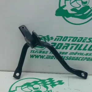 Foto de Estribera trasera izquierda Honda PS 125 referencia 106-24-47713 foto 7