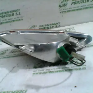 Foto de Intermitente delantero derecho Suzuki Burgman 125 referencia 99-23-43574 foto 4