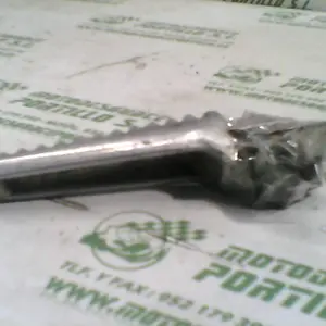 Foto de Reposapies trasero izquierdo Honda CBR 600F4 referencia 70-17-6936