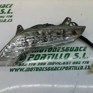 Foto de Intermitente delantero izquierdo Peugeot Tweet 50 4T referencia 92-23-45774