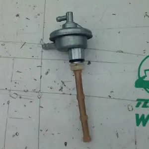 Foto de Grifo gasolina Peugeot Kisbee 50 4T referencia 466-22-45013 foto 6
