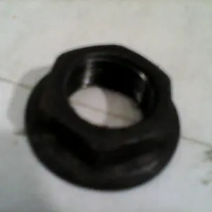 Foto de Tuerca del embrague Yamaha TEOS 125 referencia 47-17-4845