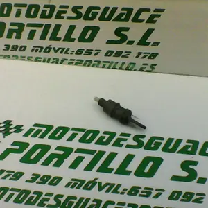 Foto de Sensor de freno delantero Peugeot Ludix 50 referencia 116-18-19947 foto 2