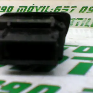 Foto de Interruptor de claxon Vespa LX 50 2T referencia 71-16-44668