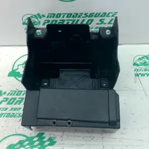 Foto de Caja batería Kawasaki Z 900 referencia 6-24-47532 foto 6