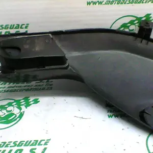 Foto de Carcasa lateral trasera derecha Piaggio Typhoon 50 referencia 476-22-48681 foto 6