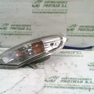 Foto de Intermitente trasero izquierdo Kymco Grand dink 125 referencia 166-20-36171 foto 7