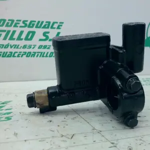 Foto de Bomba de freno delantero Kymco PEOPLE S 125 referencia 369-23-46737 foto 4