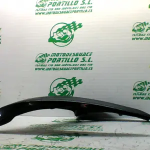 Foto de Carcasa delantera derecha Yamaha Fazer 600 s referencia 144-16-36080 foto 2