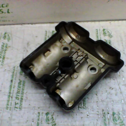Foto de Tapa de balancines Suzuki GLADIUS SFV 650 I referencia 202-18-16225