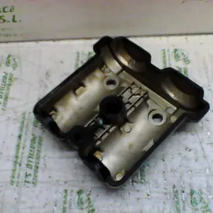 Foto de Tapa de balancines Suzuki GLADIUS SFV 650 I referencia 202-18-16225
