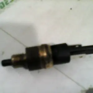 Foto de Sensor de freno delantero Yamaha Majesty 125 referencia 215-18-15835