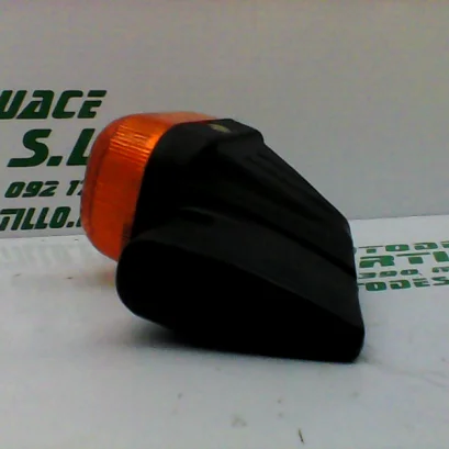 Foto de Intermitente trasero izquierdo PGO BIG-MAX 50 referencia 83-18-18815