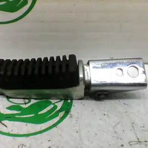 Foto de Estribera trasera izquierda con reposapies Keeway RKV 125 referencia 326-22-42348 foto 3