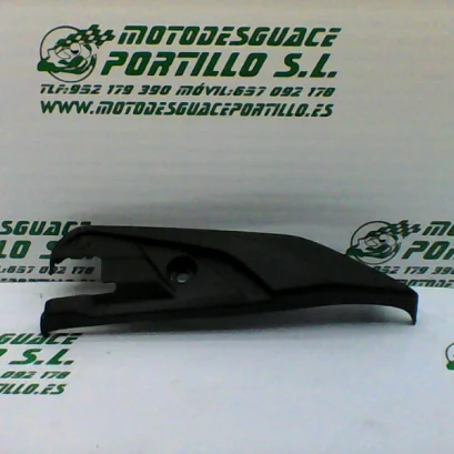 Foto de Embellecedor de reposapie izquierdo Honda SH 125I 13-16 referencia 28-19-17036