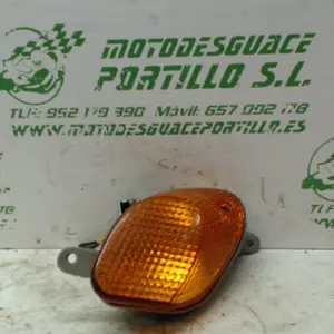 Foto de Intermitente delantero derecho Yamaha Cygnus flame 125 referencia 271-20-30360 foto 4