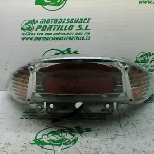 Foto de Piloto trasero Kymco Xciting 500 referencia 70-23-42791 foto 5