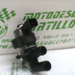 Foto de Sensor de presión de aire Honda CBR650 FA referencia 104-18-13385 foto 4