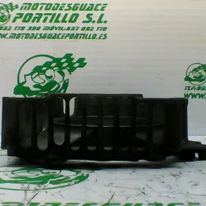 Foto de Soporte del radiador Yamaha N MAX 125 referencia 394-23-46411 foto 5