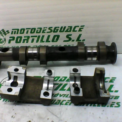 Foto de Árbol de levas Yamaha SUPER- TENERE 750 97 referencia 173-18-22375