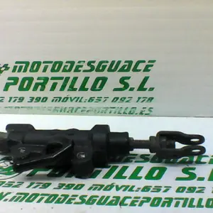 Foto de Bomba de freno trasero Yamaha FZ1-N referencia 177-19-21689 foto 3