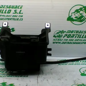 Foto de Caja batería Honda Pcx 125 referencia 181-23-46273 foto 19