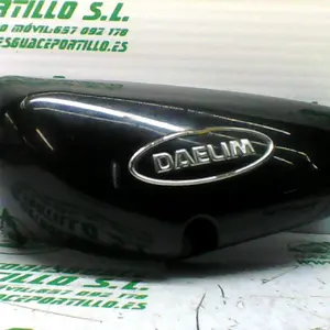 Foto de Carcasa bajo asiento izquierdo Daelim Daystar 125 referencia 139-21-41986 foto 7