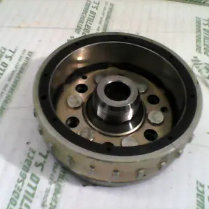 Foto de Plato magnetico Kymco Xciting 500 referencia 70-23-42937 foto 4