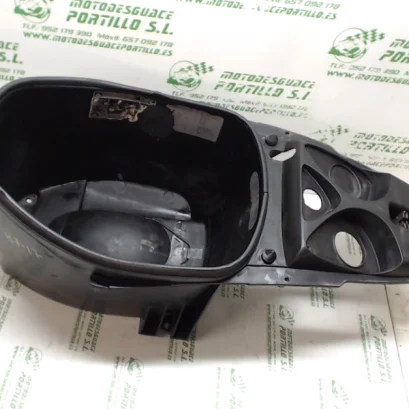 Foto de Porta-casco Derbi Atlantis 50 2t 05-07 referencia 186-19-23902