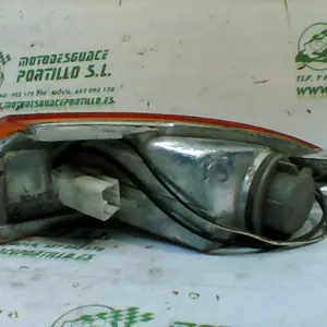 Foto de Intermitente trasero izquierdo Piaggio FLY 50 2T referencia 170-17-11730 foto 3