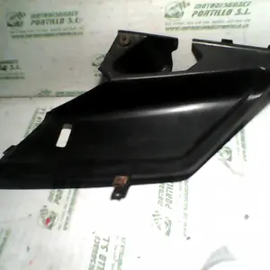 Foto de Carcasa lateral derecha Yamaha X MAX 125 referencia 101-16-15802