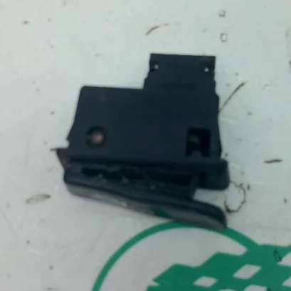 Foto de Interruptor de claxon Sym SYMPHONY 50 SR referencia 342-24-48851