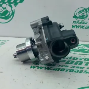 Foto de Bomba de agua Kawasaki Z 900 referencia 6-24-47603 foto 2