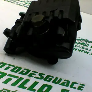 Foto de Pinza de freno delantera Piaggio FLY 125 4T referencia 75-19-18268 foto 8