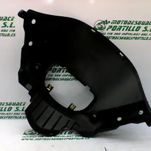 Foto de Carcasa trasera de cúpula Kymco Super Dink 125 referencia 100-22-36547 foto 6