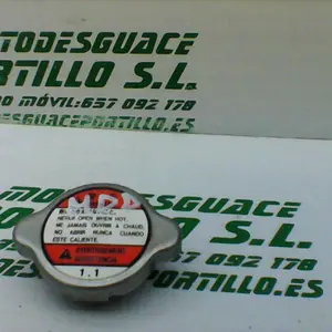 Foto de Tapon del radiador Suzuki SIXTEEN 125 referencia 281-18-19823 foto 2