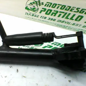Foto de Patilla lateral Yamaha FZ1-N referencia 177-19-21715 foto 4