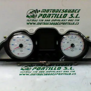 Foto de Cuentakilómetros Kymco Super Dink 125 referencia 100-22-36618 foto 3