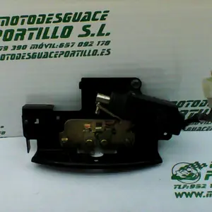 Foto de Cerradura del asiento Sym JET 14 125 referencia 23-19-17134 foto 3