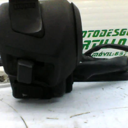 Foto de Piña izquierda Honda Silver wing 600 referencia 122-19-20262