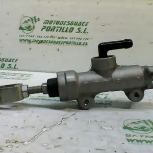Foto de Bomba de freno trasero Suzuki GLADIUS SFV 650 I referencia 202-18-16081