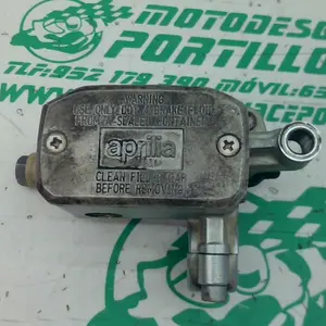 Foto de Bomba de freno delantero Aprilia COMPAY 125 referencia 158-21-44707 foto 8