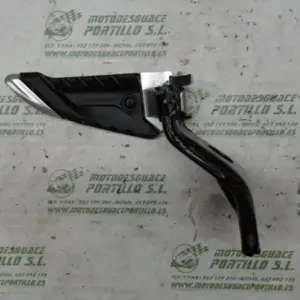 Foto de Reposapies trasero derecho Honda SH 125I 13-16 referencia 65-24-47331 foto 13