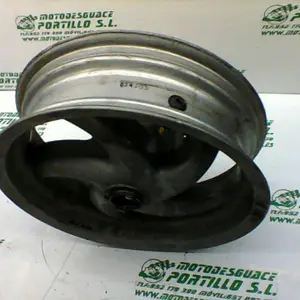 Foto de Llanta delantera Piaggio FLY 125 4T referencia 75-19-18459 foto 5