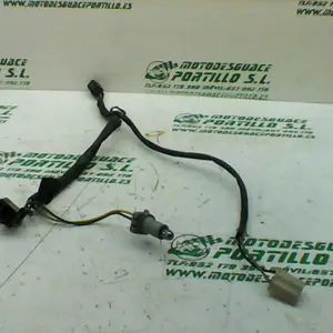 Foto de Instalación del faro Honda CBF 125 M referencia 170-19-20472 foto 2