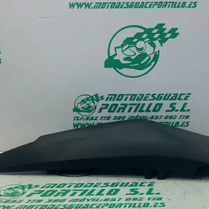 Foto de Carcasa lateral derecha Yamaha XT-125-X referencia 148-18-14151